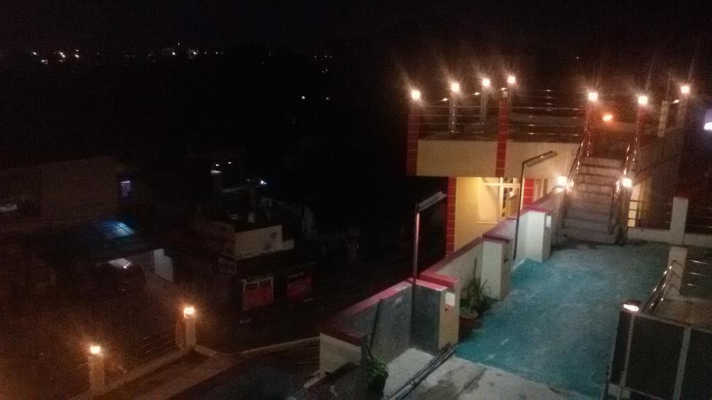 Guest House Salon Fora Gegerkalong Setiabudhi Bandung Exterior foto