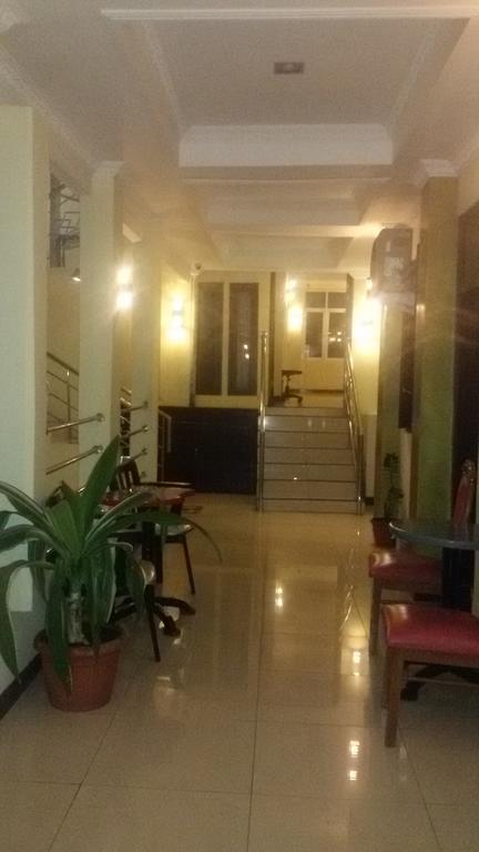 Guest House Salon Fora Gegerkalong Setiabudhi Bandung Exterior foto
