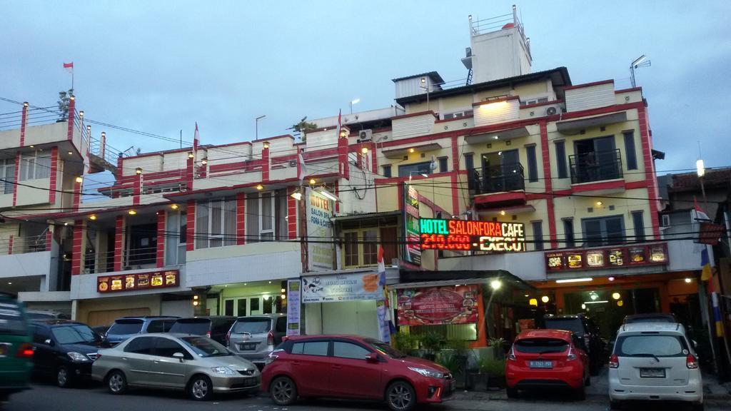 Guest House Salon Fora Gegerkalong Setiabudhi Bandung Exterior foto
